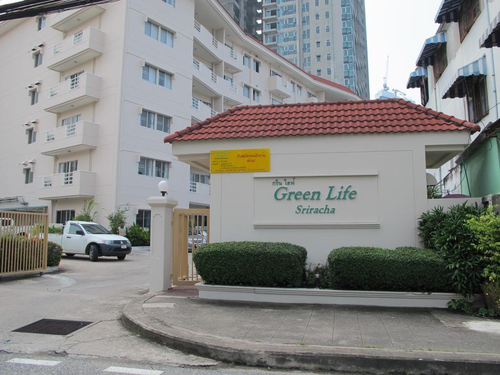 Green Life Sriracha Aparthotel Si Racha Buitenkant foto